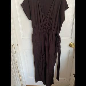 Wide legged maroon jumpsuit: size medium